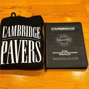 Cambridge Paving Stone Gear Sweatshirt 2XL with a Notepad